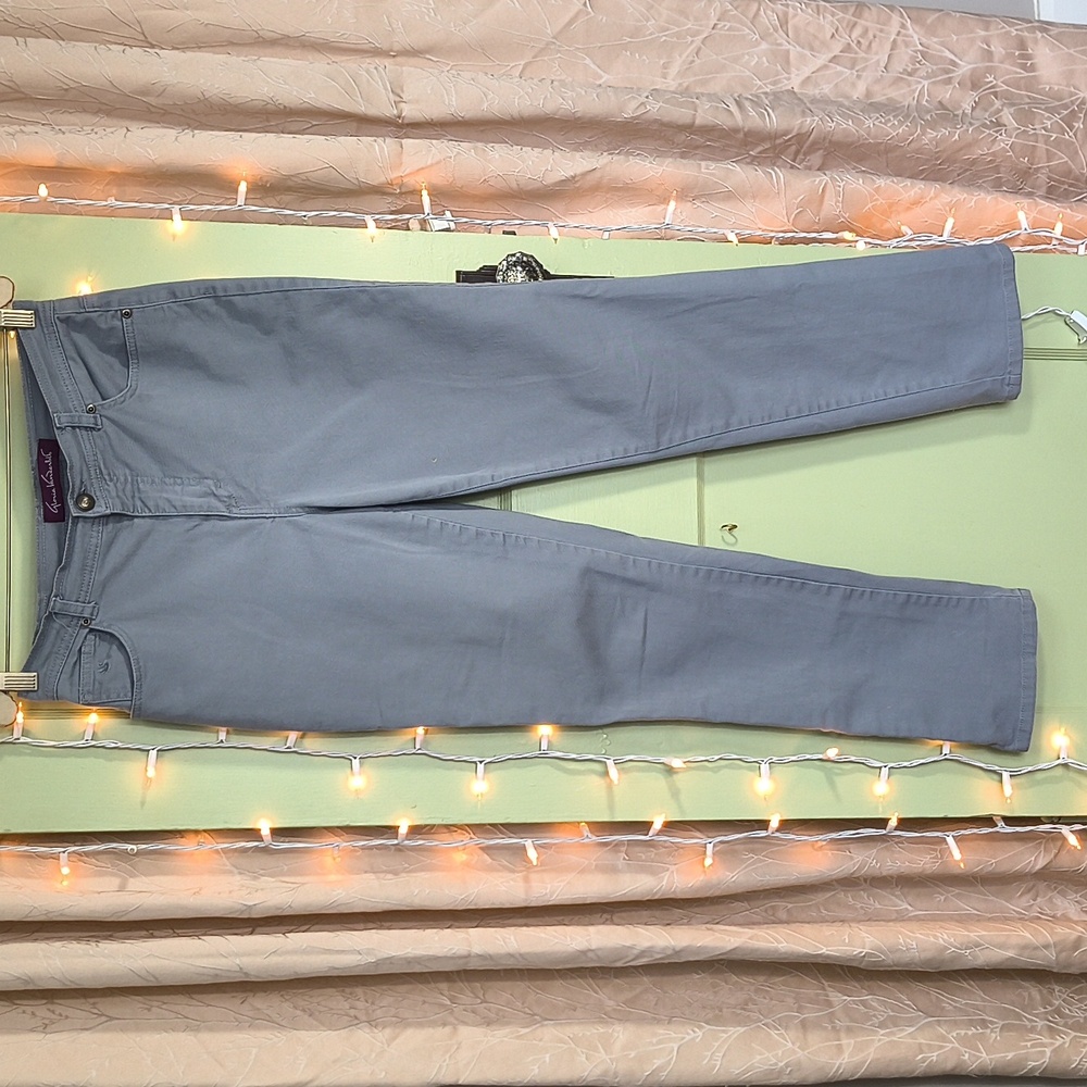 Women's Gloria Vanderbilt Gray Straight Leg Average 8